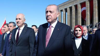 Cumhurbaşkanı Erdoğan başkanlığındaki devlet erkanı Anıtkabir’i ziyaret etti