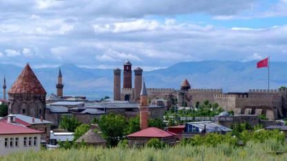 Erzurum’un Tarihine Işık Tutan Arşiv Belgesi Gün Yüzüne Çıktı.