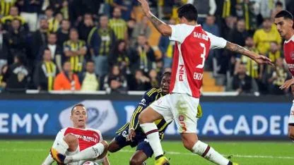 Fenerbahçe, Fatih Karagümrük’ü üst üste 5. kez mağlup etti
