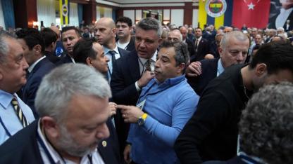 Fenerbahçe Yüksek Divan Kurulu Toplantısı’nda gerginlik yaşandı