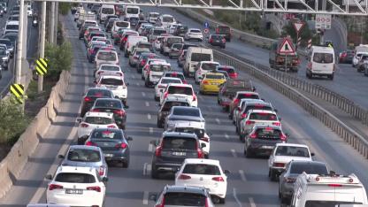 İstanbul Maratonu nedeniyle pazar günü bazı yollar trafiğe kapatılacak