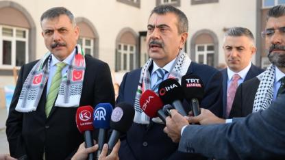 Milli Eğitim Bakanı Tekin: "On binlerce insan, 60 binin üzerinde insanın şehit edildiği bir soykırım sürecini yaşıyoruz"