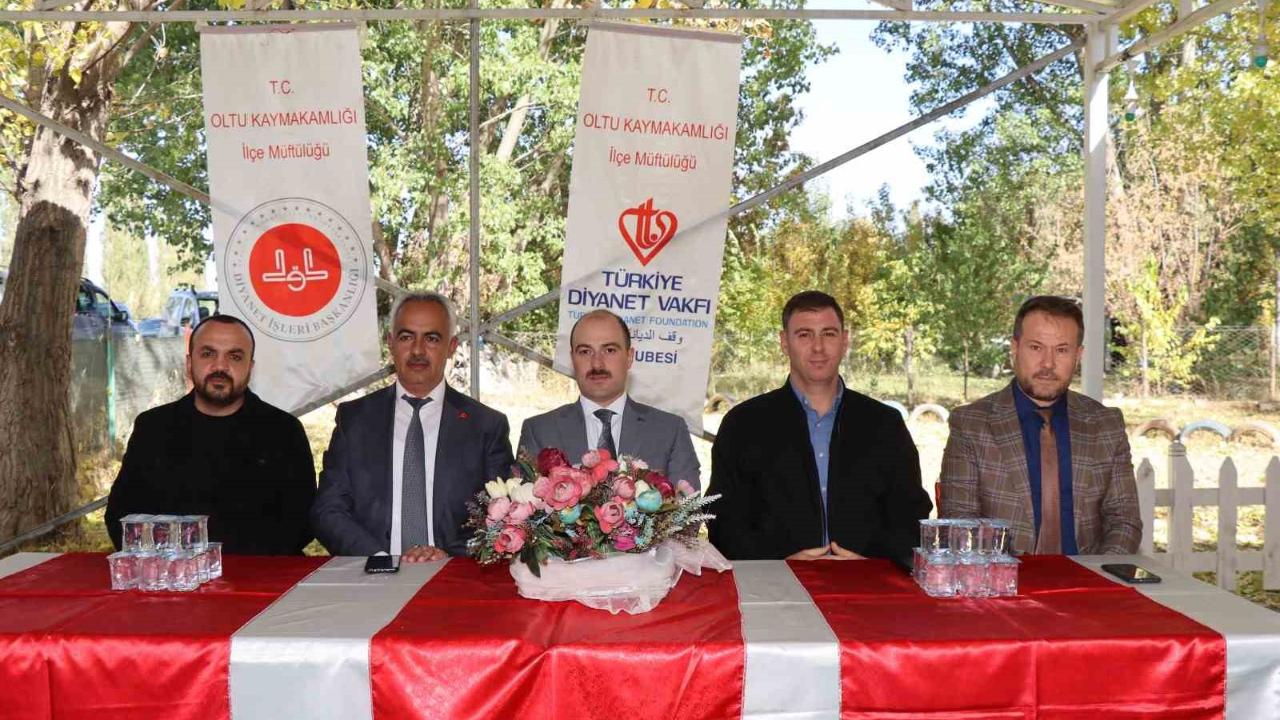 Oltu’da din görevlileri vefa yemeğinde buluştu