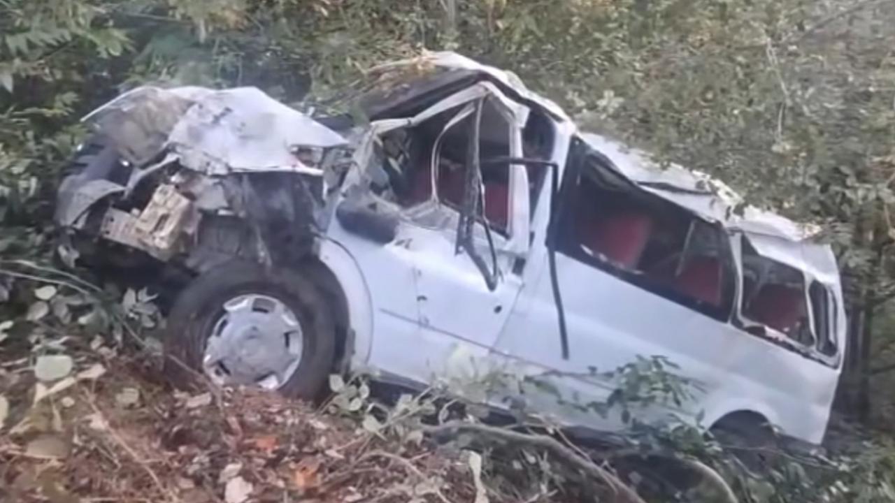 Ordu’da minibüs şarampole devrildi: 11 yaralı