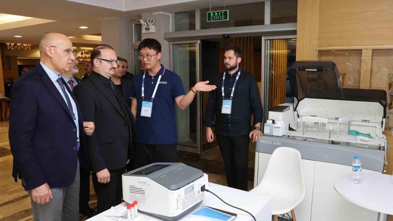 TBD Uluslararası Laboratuvar Tıbbı Zirvesi Erzurum 2025 Atatürk Üniversitesinde başladı