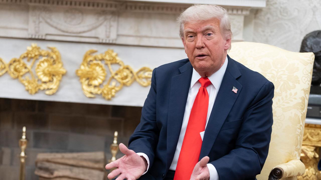Trump: &quot;İsrail ben izin verir vermez Gazze sokaklarına geri döner&quot;