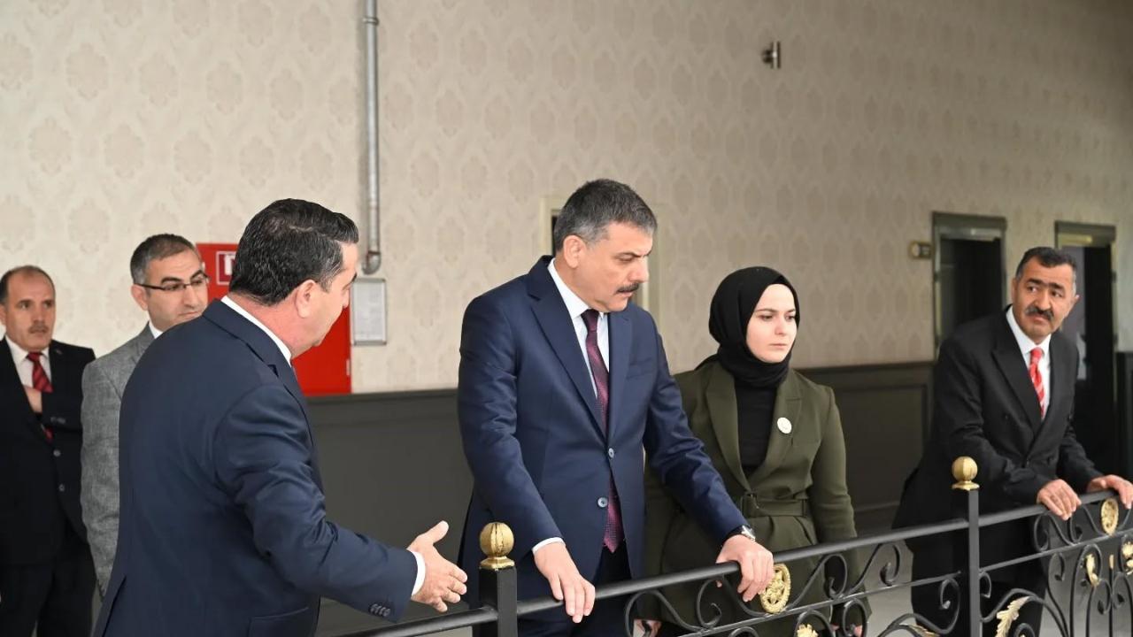 Vali Çiftçi, Kul’dan brifing aldı