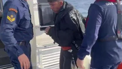 Yüzerek Yunanistan’a geçmeye çalıştı