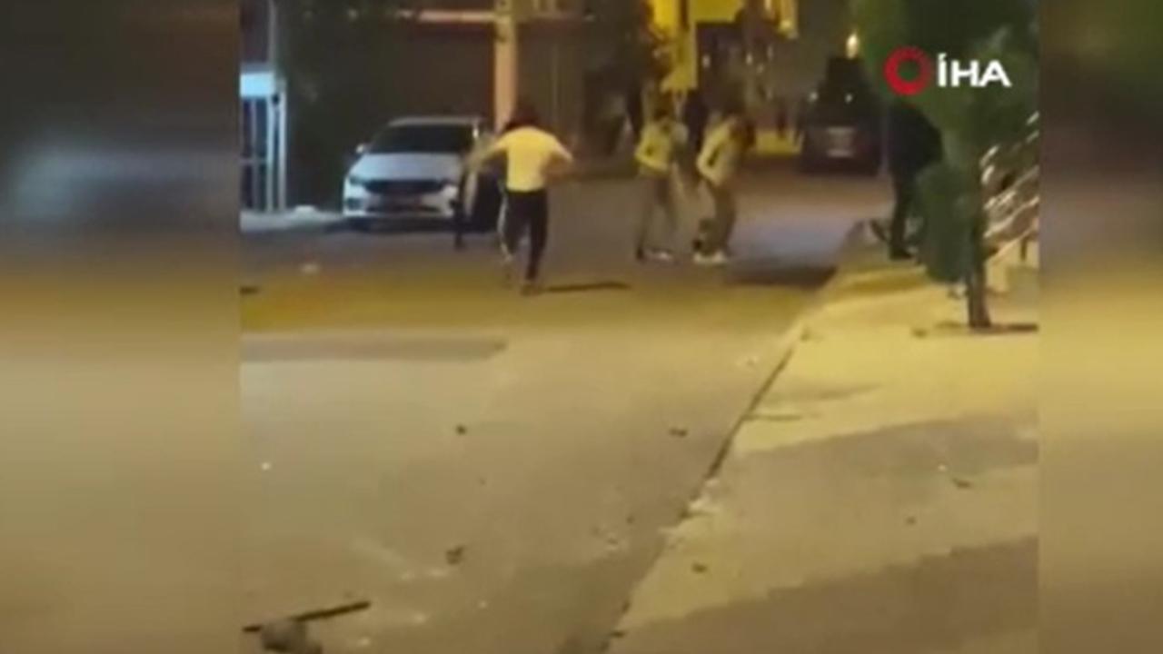 Arnavutköy’de taş ve sopalı kavga: O anlar kamerada