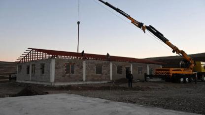 Aziziye’de 200 hayvan için barınak yapılıyor