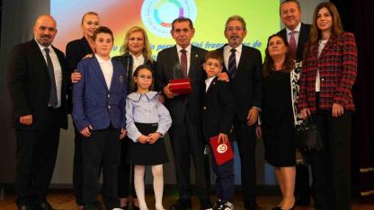 Dursun Özbek: "Amacımız bu sene Şampiyonlar Ligi’nde taraftarlarımızı memnun etmek"