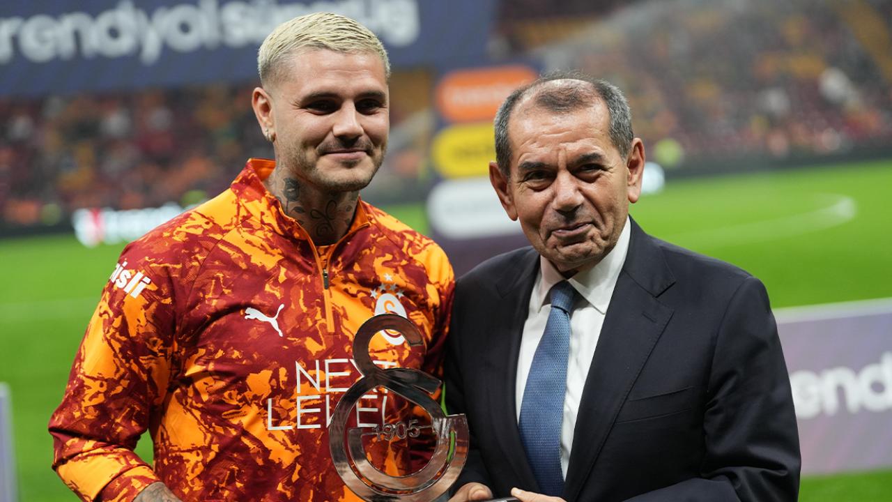 Galatasaray’da 100. maçına çıkan Mauro Icardi’ye plaket verildi