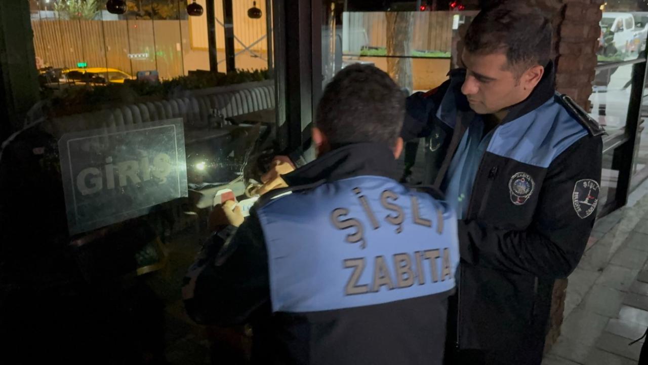 İstanbul&#039;da Şişli&#039;de aynı restorandan yemek yiyen 25 kişi hastanelik oldu