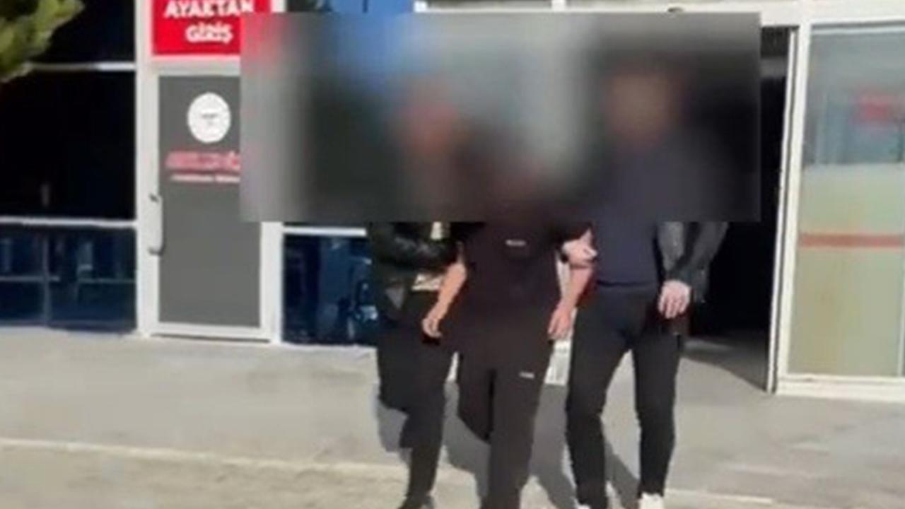 Kur’an-ı Kerim’i ve bayrağı yakmak isteyen şahıs yakalandı