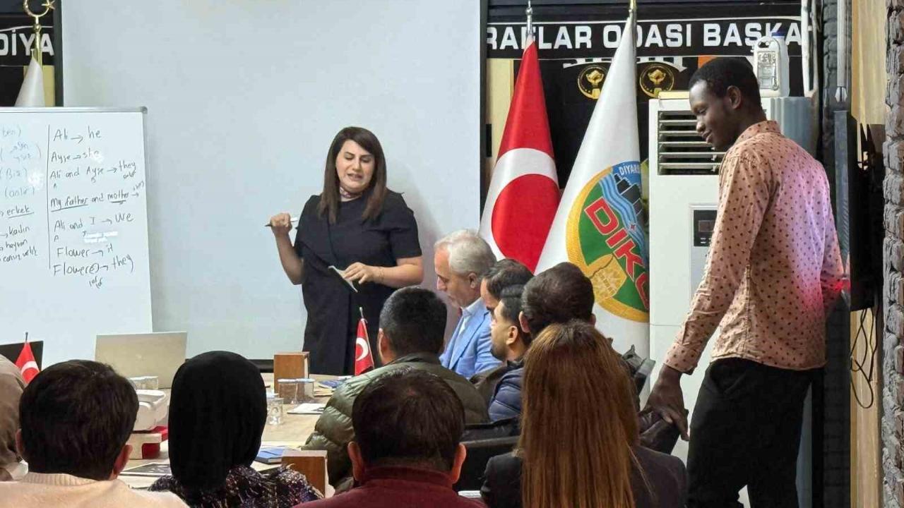 Kuyumcular Odasından bir ilk: Esnafa ücretsiz İngilizce eğitimi başladı