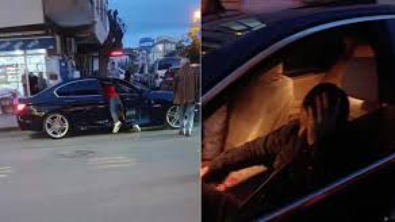 Lüks otomobilin içinde dehşeti yaşadı, kaçarken kaza yaptı