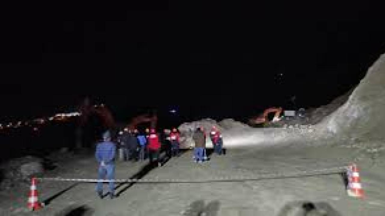 Maden ocağında göçük: 1 işçiyi kurtarma çalışmaları sürüyor