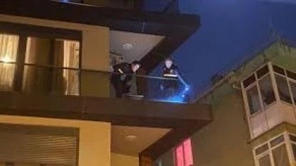 Maltepe’de yaşlı adam balkondan düşerek hayatını kaybetti