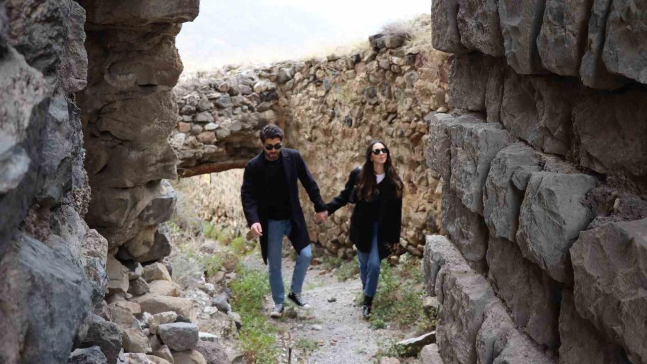 Oyuncu Ali Öner’in Oltu sevgisi