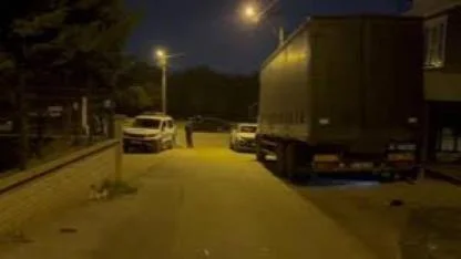 Park yeri yüzünden tartıştığı komşusunu silahla vurarak ağır yaraladı