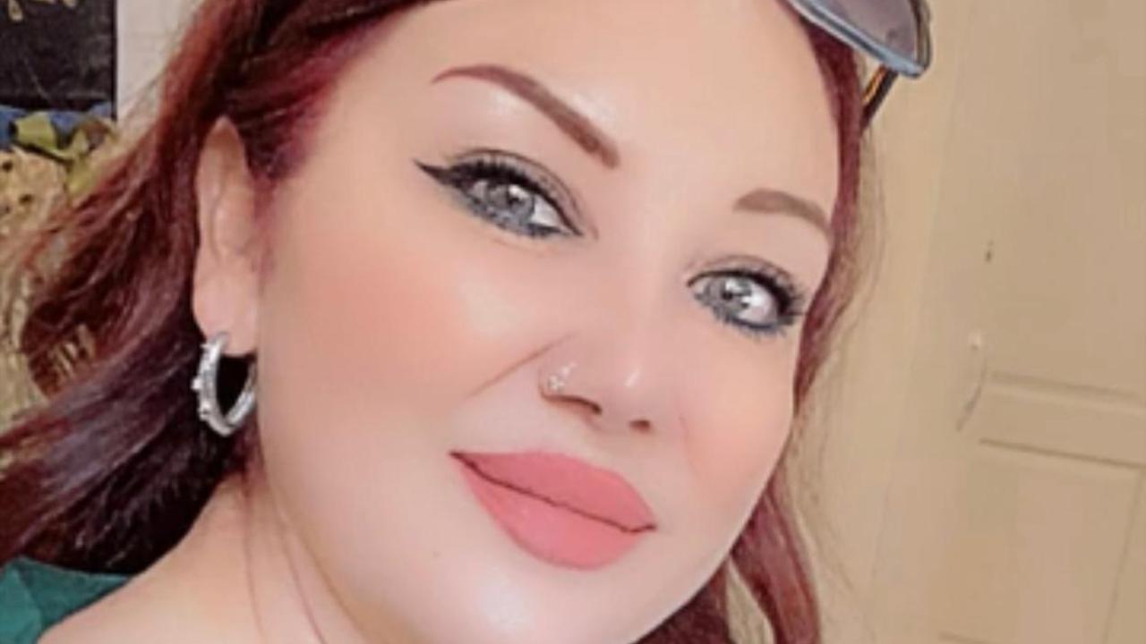 Şair ve Yazar: Demet Esen