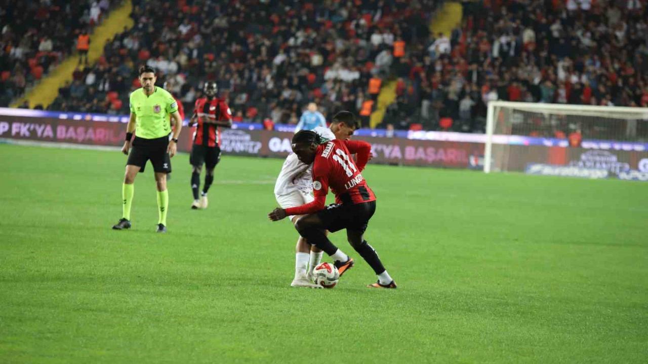 Trendyol Süper Lig: Gaziantep FK: 1 - Eyüpspor: 2 (Maç sonucu)