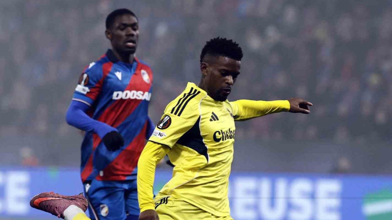 UEFA Avrupa Ligi: Viktoria Plzen: 0 - Fenerbahçe: 0