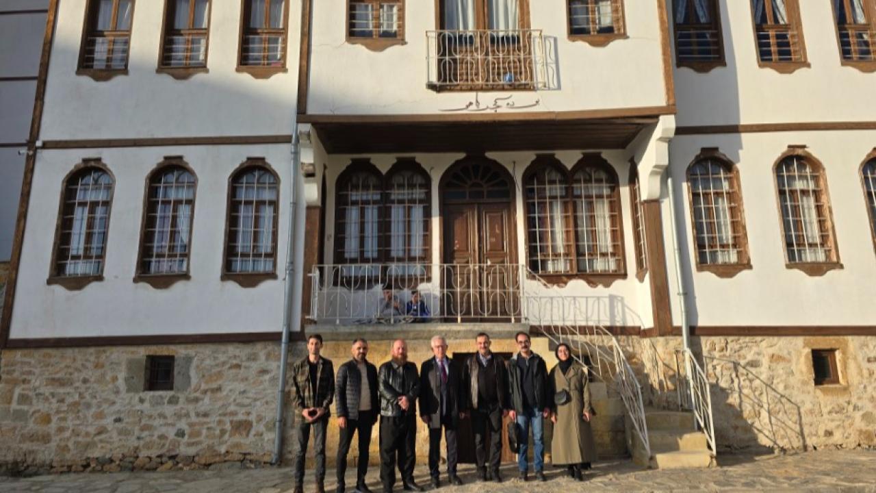 Yozgatlı Hattat Mehmet Fenni Efendi’nin eserleri oluşturulacak müze ile hat severlerle buluşturulacak