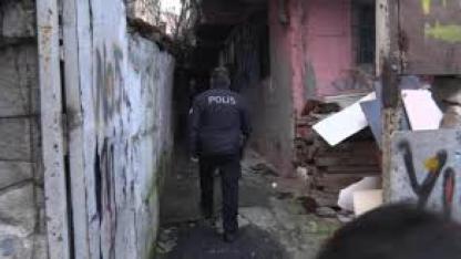 3 çocuğa mezar olan ev sabahın ilk ışıklarıyla görüntülendi