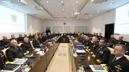 Bakan Güler başkanlığında "Deniz Kuvvetleri Komutanlığı Yıllık Komutanlar Toplantısı" yapıldı