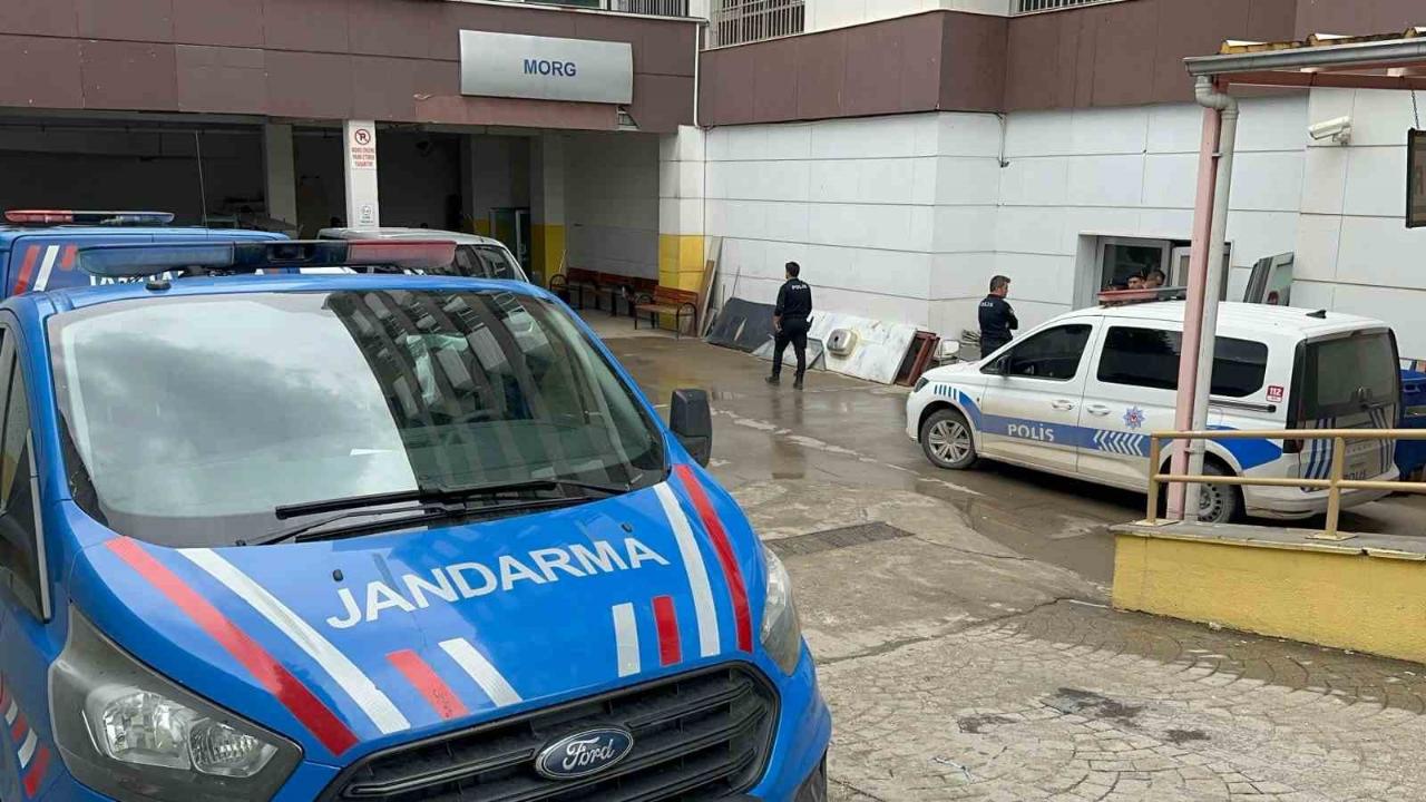 Balkondan düşen yaşlı adam hayatını kaybetti