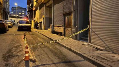 Cam silerken 3. kattan düşen kadın ağır yaralandı