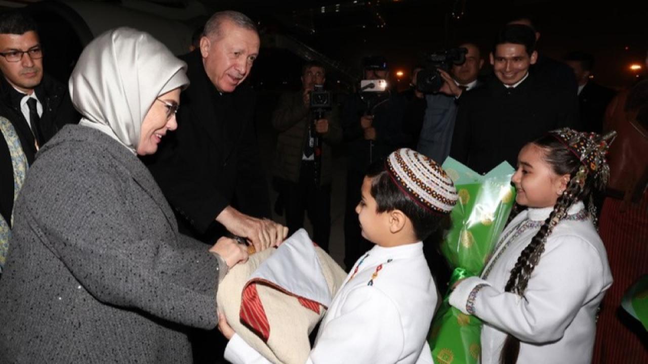 Cumhurbaşkanı Erdoğan Türkmenistan&#039;da