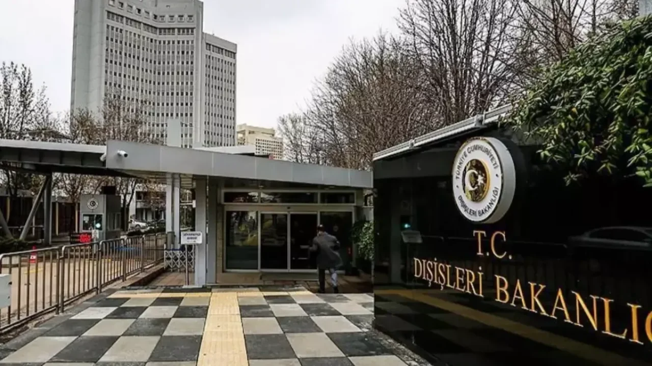 Dışişleri Bakanlığı’ndan Barzani Karargahı Sözcülüğü adına yapılan açıklamaya kınama