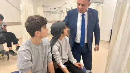 Doğum günü nedeniyle dağıtılan çikolataları yiyen 10 öğrenci hastaneye kaldırıldı