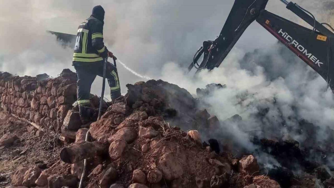 Erzurum’da ahır ve samanlık yangını: 21 büyükbaş havyan telef oldu