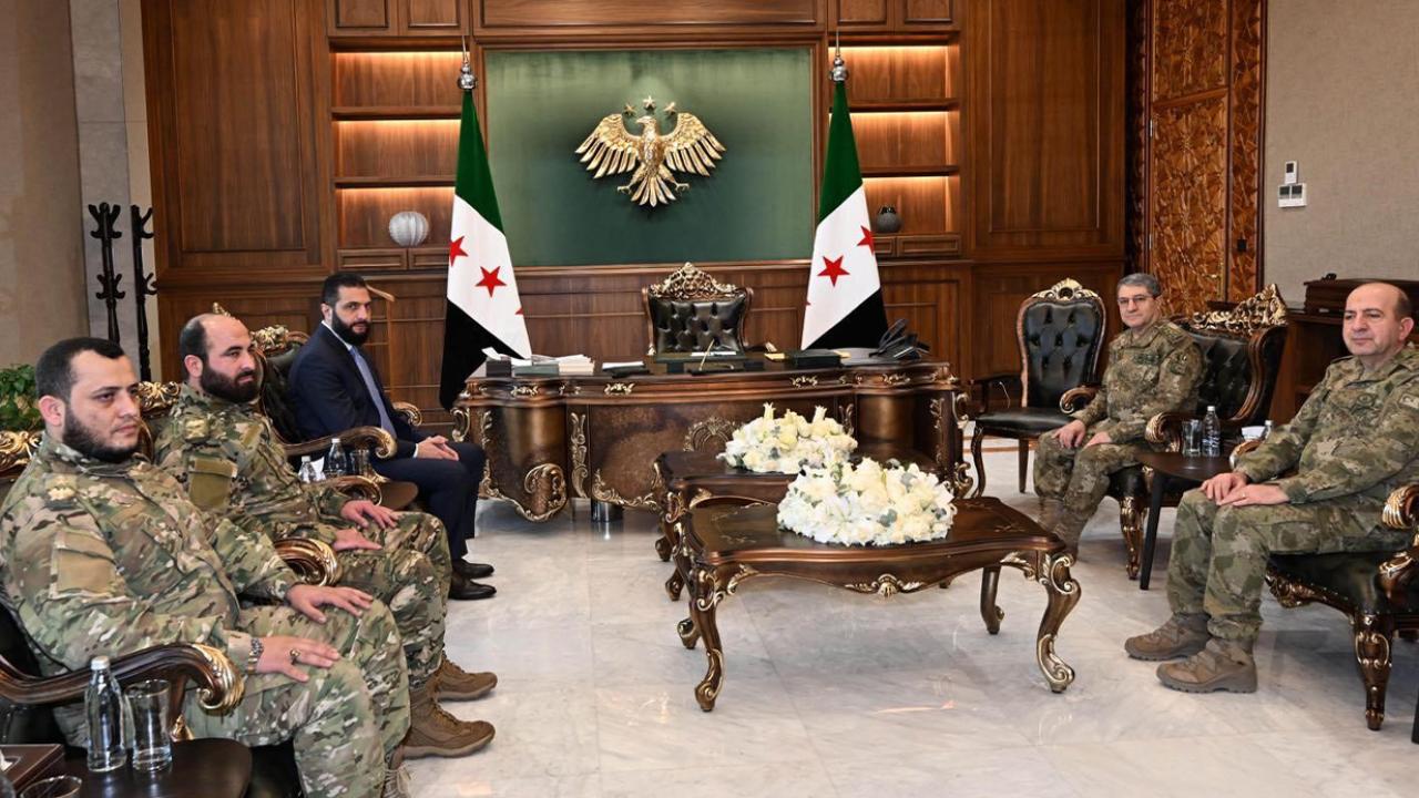 Genelkurmay Başkanı Orgeneral Bayraktaroğlu, Suriye Devlet Başkanı eş-Şara ile görüştü