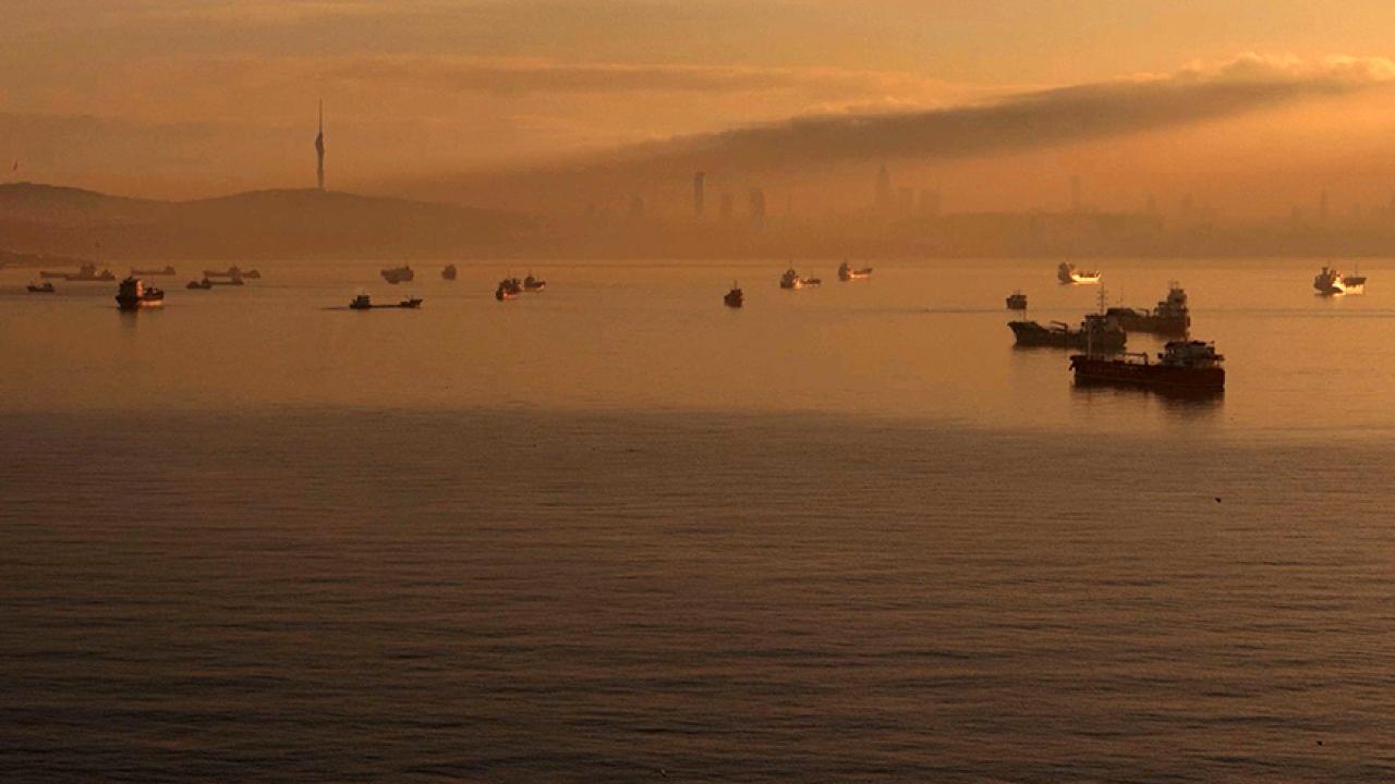 İstanbul’a çöken pus ve hava kirliliği dron ile görüntülendi