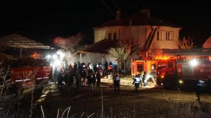 Kalorifer kazanı patladı, ev kullanılamaz hale geldi