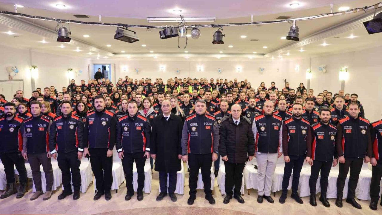 Karaburun’dan "Okul Polisi" zirvesi