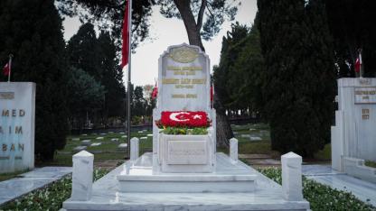 Milli şair Mehmet Akif Ersoy mezarı başında anıldı