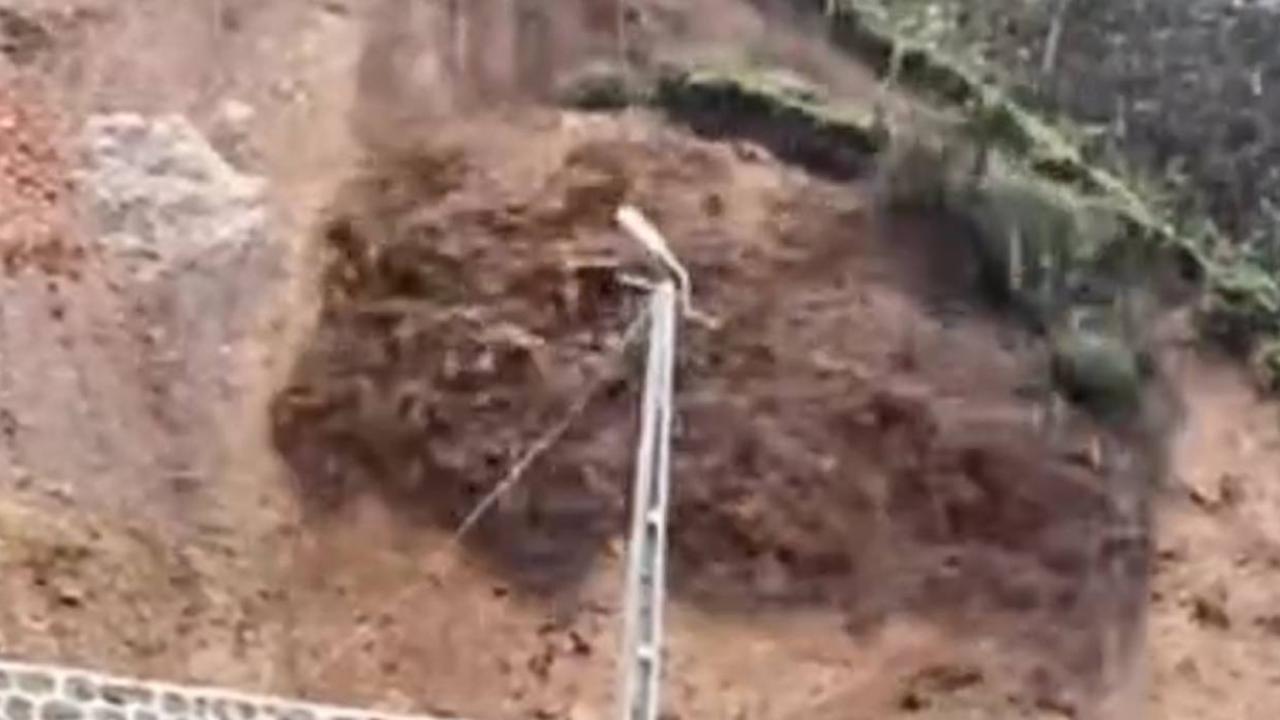 Rize’de yağmur heyelana yol açtı