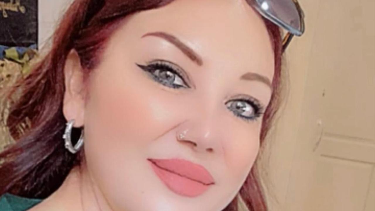 Şair ve Yazar: Demet Esen