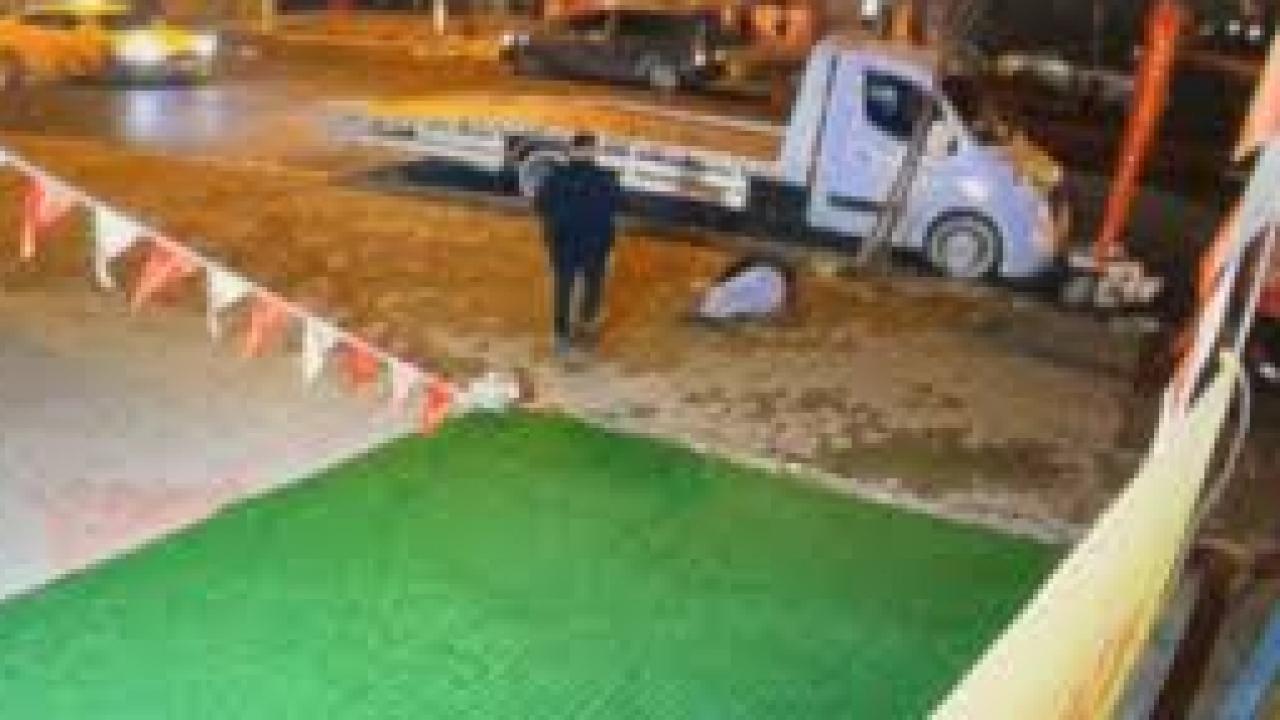 Tekirdağ’da motosiklet oto kurtarıcıya ok gibi saplandı