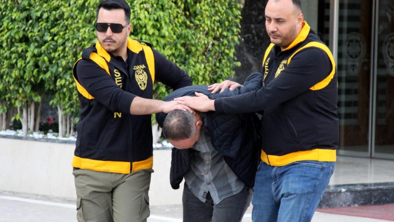 Toprağa gömülü kavanozlardan patlayıcılar çıktı, şüpheli tutuklandı