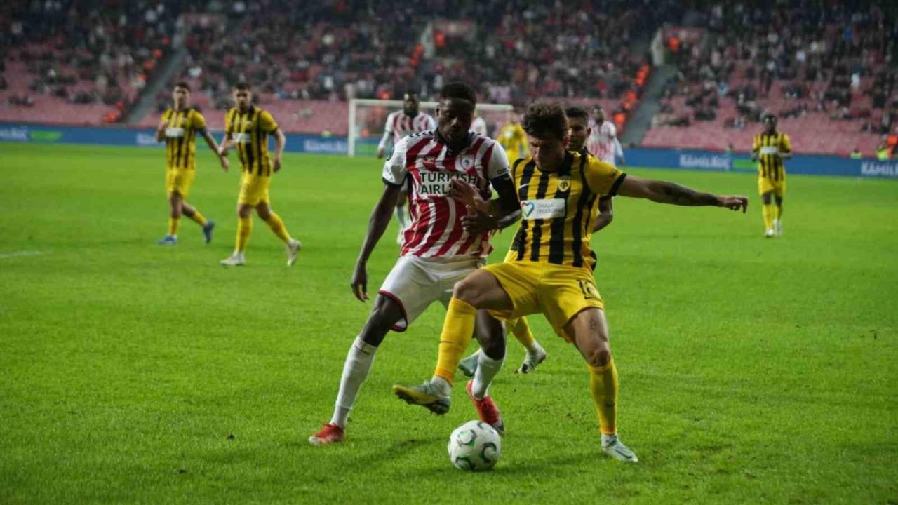 UEFA Konferans Ligi: Samsunspor: 1 - AEK Atina: 2 (Maç sonucu)