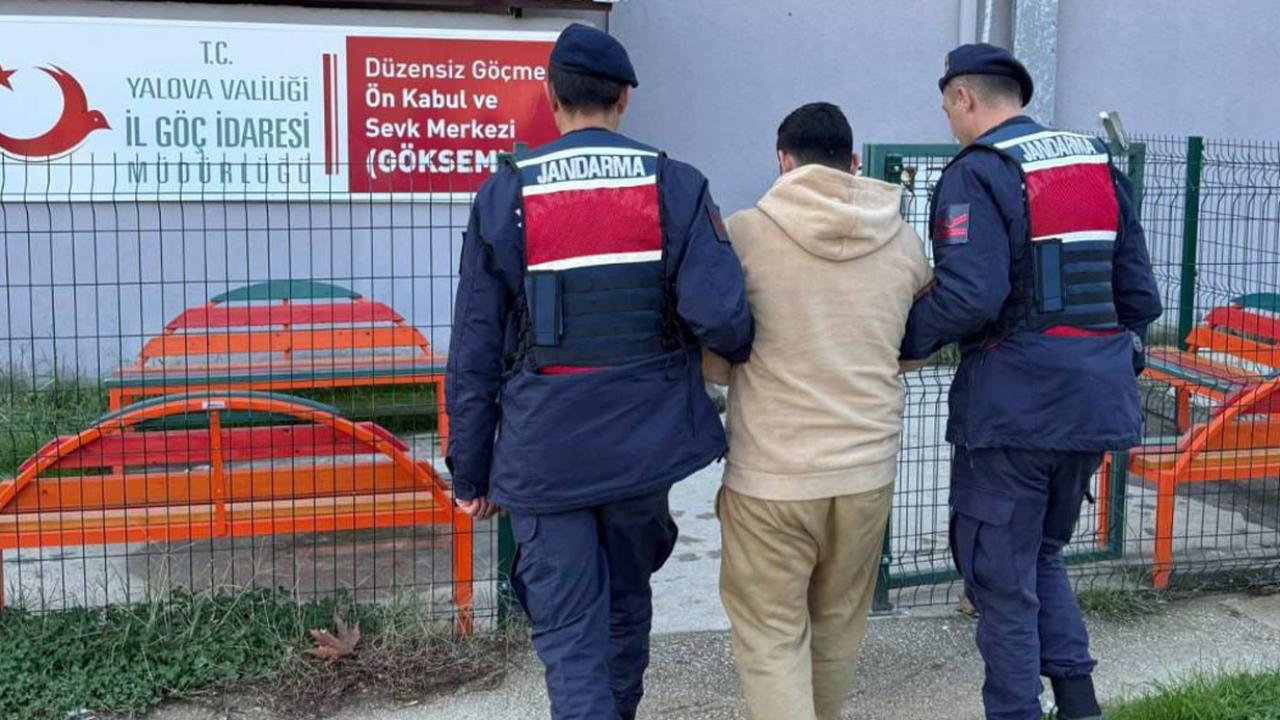 Yalova’da kırmızı bültenle aranan uyuşturucu taciri yakalandı