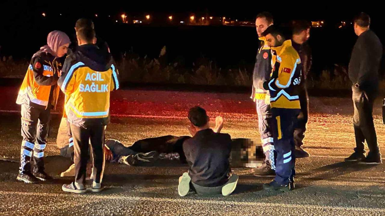 Yolun karşısına geçerken otomobilin çarptığı yaşlı adam hayatını kaybetti