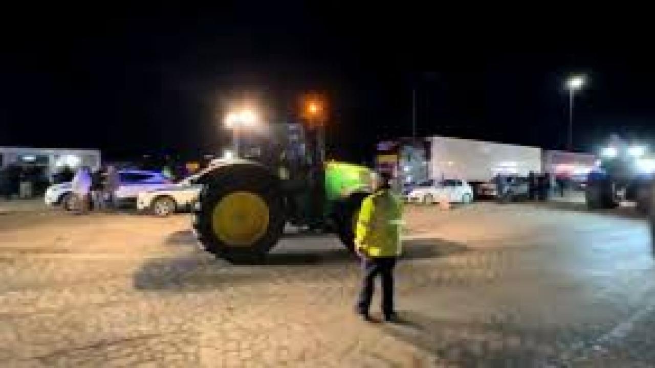 Yunanistan’daki çiftçi eylemi İpsala Sınır Kapısı’nı kapattı