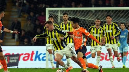 Zirve yolunda kritik kayıp! Fenerbahçe, Başakşehir'de 2 puan bıraktı